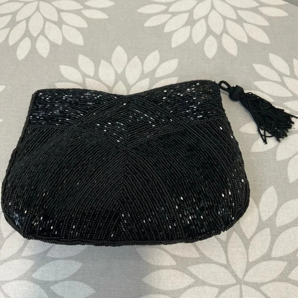 Bonwit Teller Black‎ Beaded Clutch Evening Bag w/Tassel. OS.